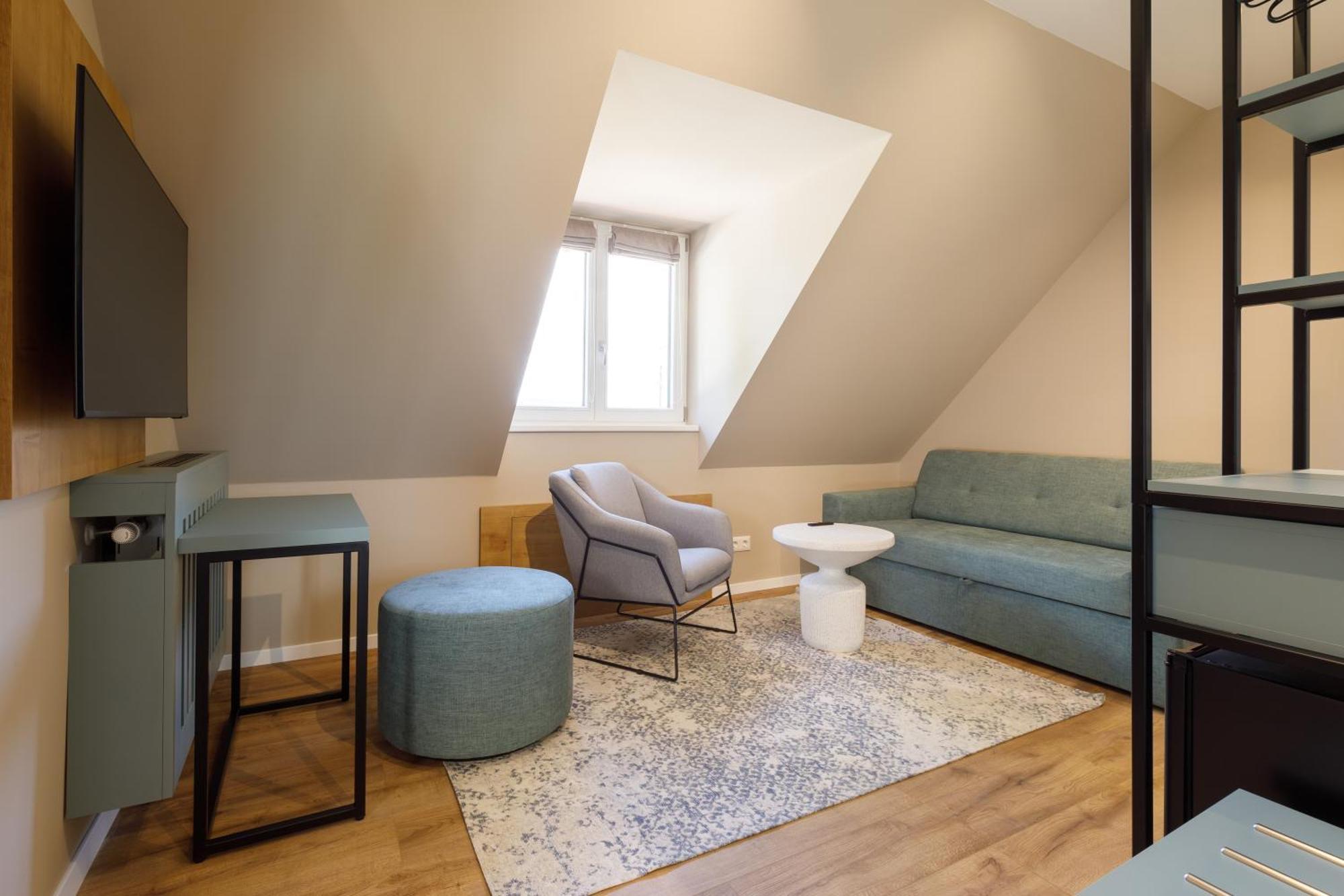 Lepke Apartmanhaz Es Etterem Tihany Exterior foto