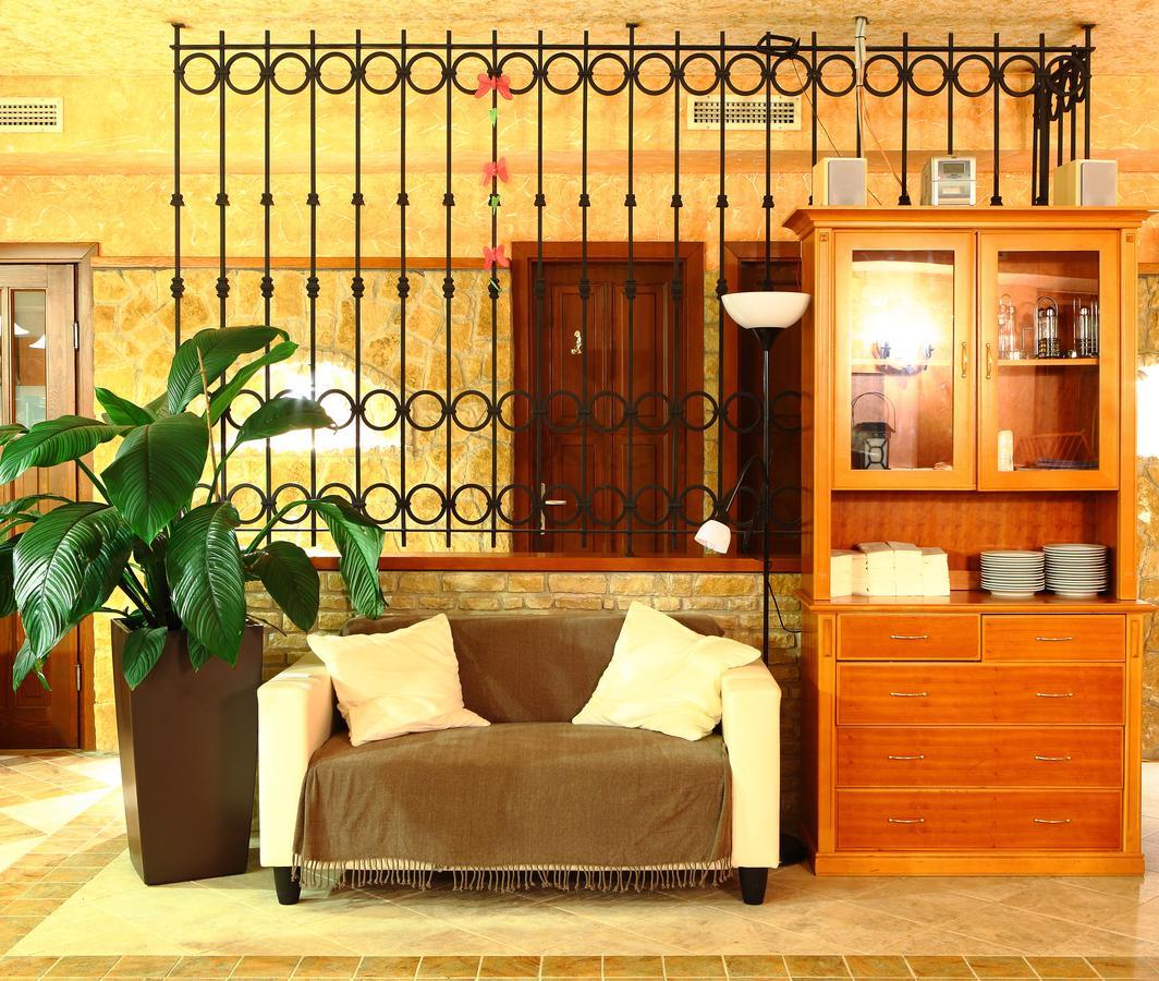 Lepke Apartmanhaz Es Etterem Tihany Exterior foto
